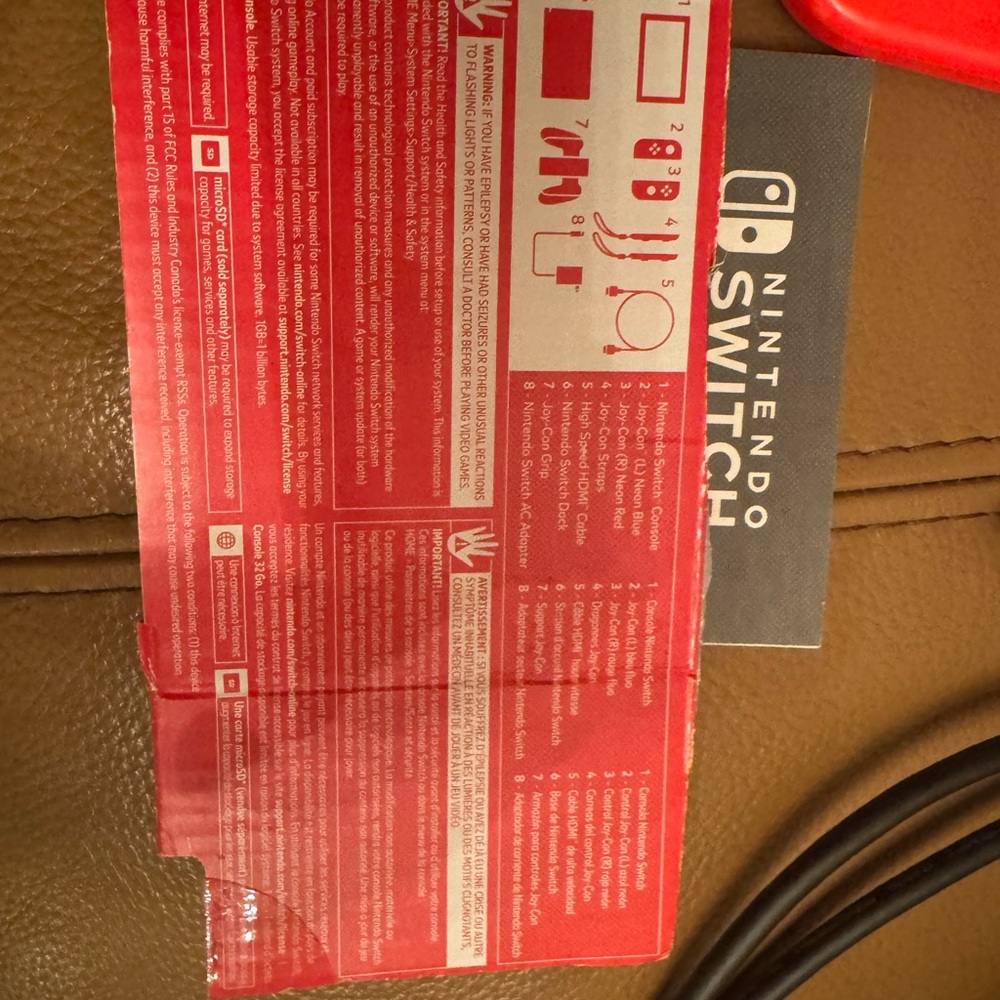 Nintendo Switch Console with Accessories - Perfect Condition! - Picture 4 of 7